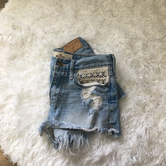 Hollister size 0 shorts - Picture 3 of 10
